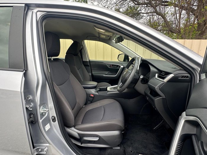 2022 Toyota RAV4 GX
