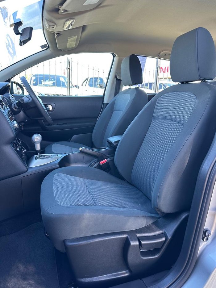 2010 Nissan Dualis ST