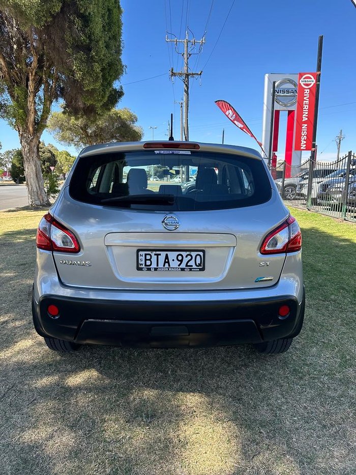 2010 Nissan Dualis ST