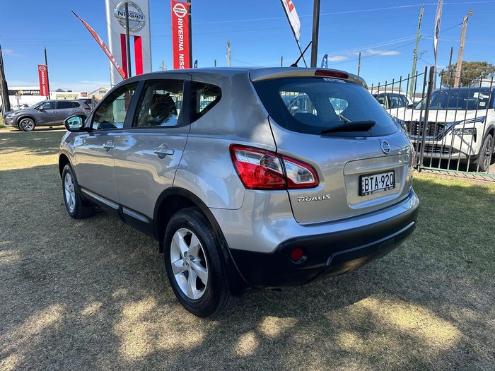 2010 Nissan Dualis ST