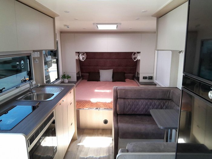 2025 Essential Caravans Highlander V1-1 18'8