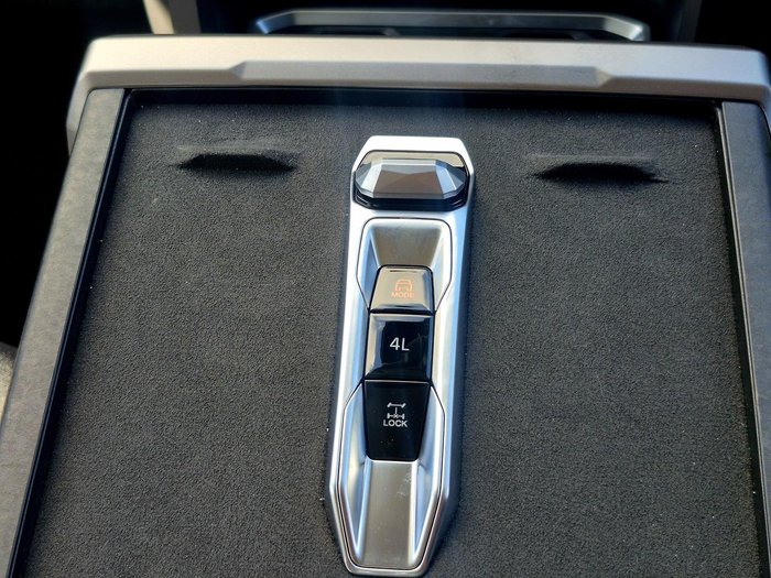 2025 LDV Terron 9 Origin EKK1C AWD Concrete Grey