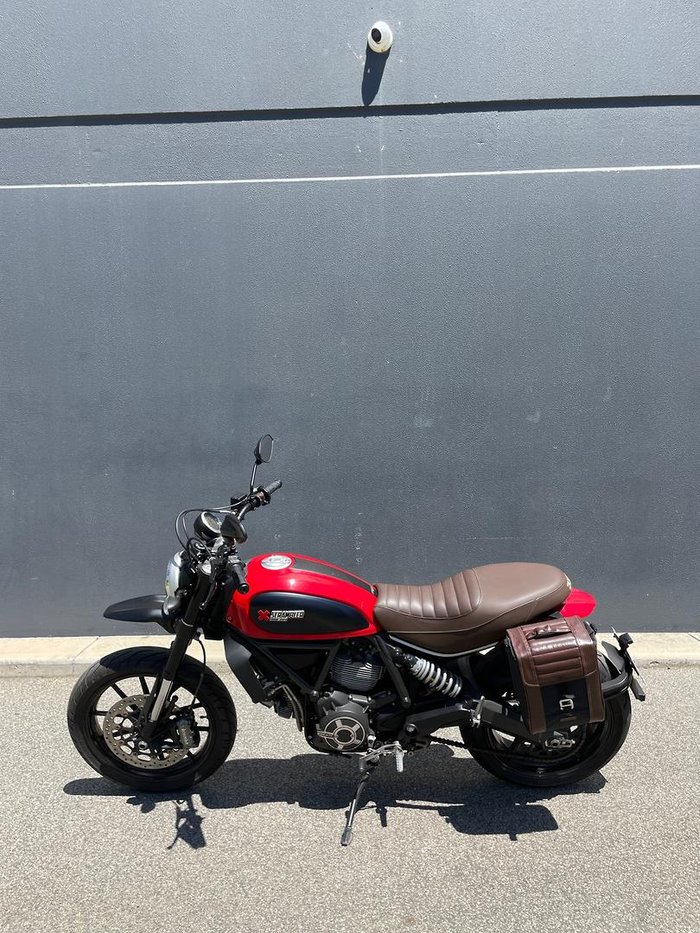 2016 Ducati Scrambler ICON Scrambler Red