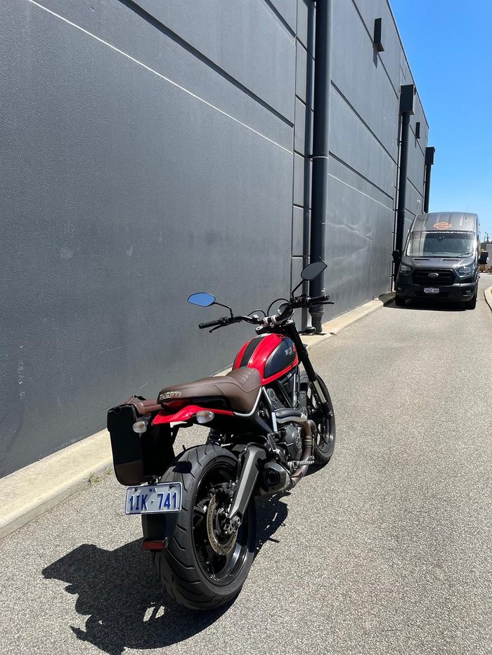 2016 Ducati Scrambler ICON Scrambler Red