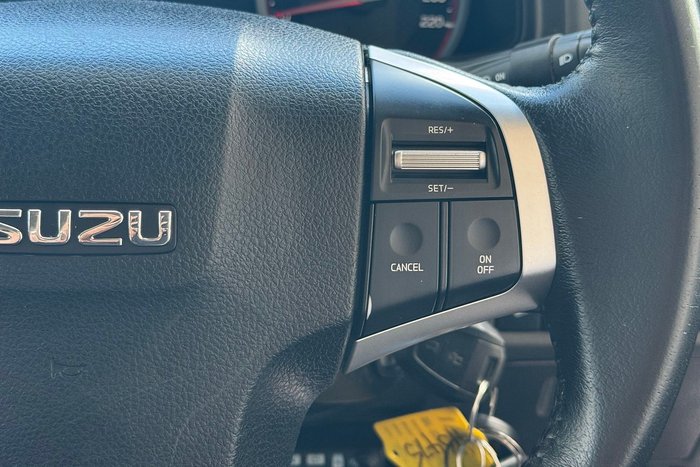 2017 Isuzu D-MAX LS-U