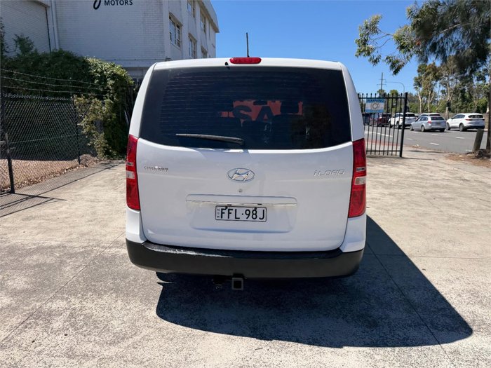 2017 HYUNDAI iLOAD 3S LIFTBACK