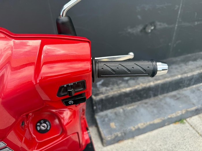 2024 Kymco Like 125 Like Red