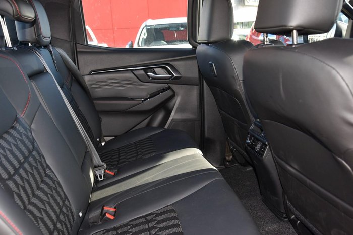 2025 Isuzu D-MAX X-TERRAIN