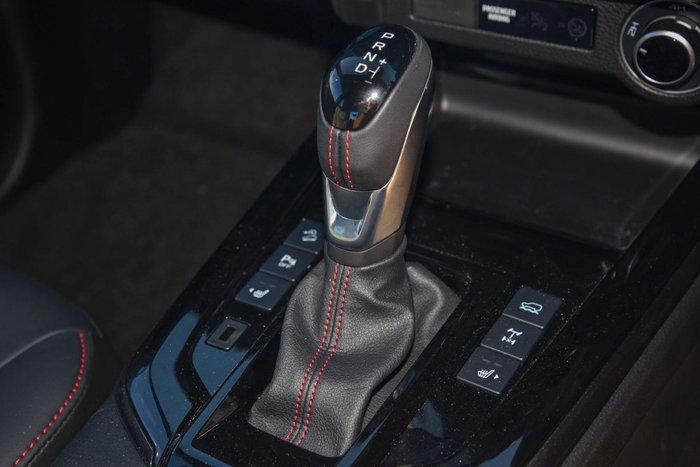2025 Isuzu D-MAX X-TERRAIN
