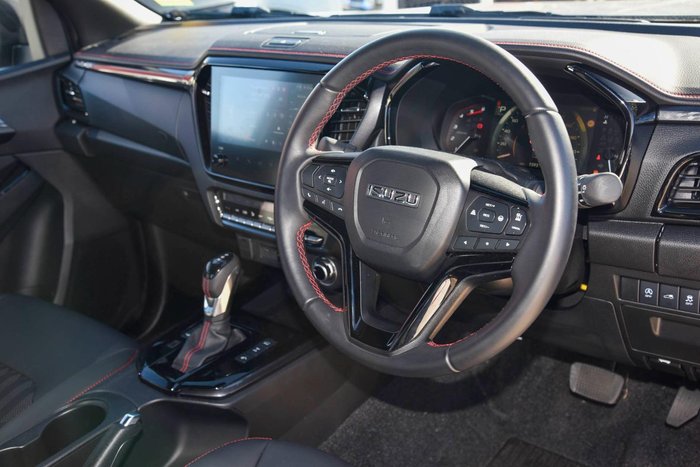 2025 Isuzu D-MAX X-TERRAIN