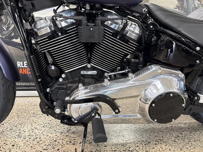 2025 Harley-Davidson Street Bob 117 (FXBB) Softail Purple
