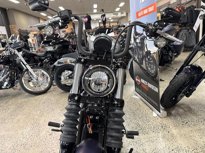 2025 Harley-Davidson Street Bob 117 (FXBB) Softail Purple