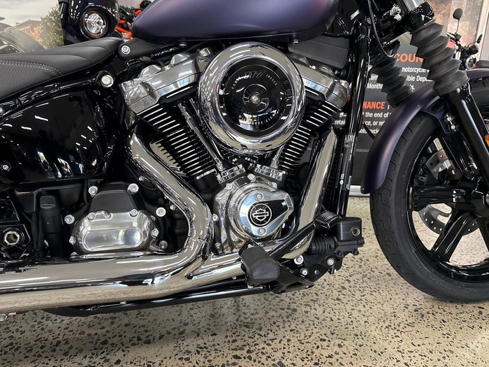 2025 Harley-Davidson Street Bob 117 (FXBB) Softail Purple