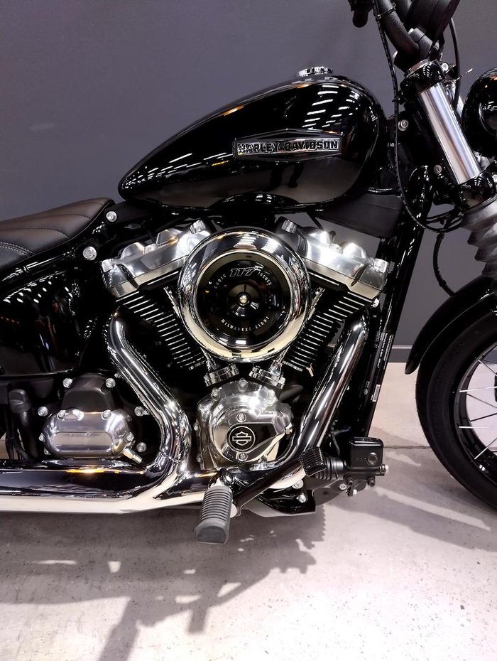 2025 Harley-Davidson Street Bob 117 (FXBB) Softail Black