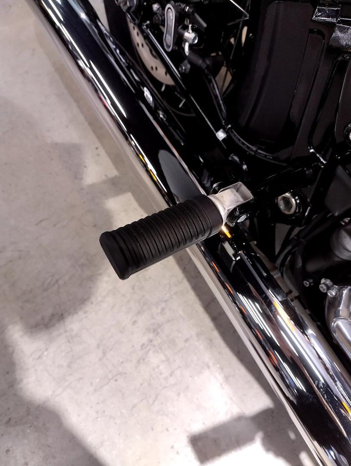 2025 Harley-Davidson Street Bob 117 (FXBB) Softail Black