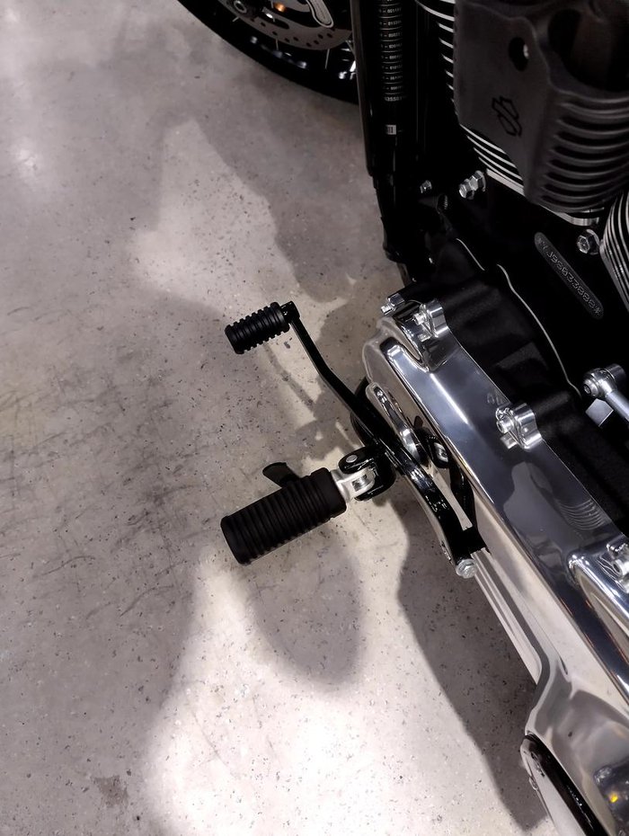 2025 Harley-Davidson Street Bob 117 (FXBB) Softail Black