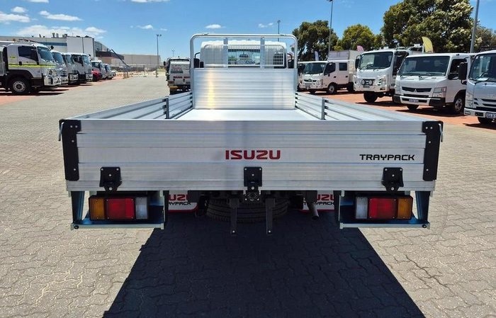 2024 Isuzu Nlr 45-150 Amt Mwb Traypack