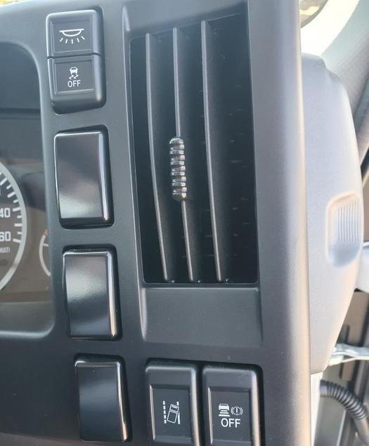 2024 Isuzu Nlr 45-150 Amt Mwb Traypack