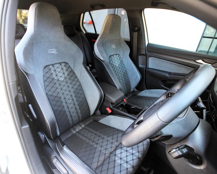 2023 Volkswagen Golf 110TSI R-Line 8 MY24 Pure White