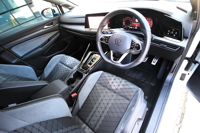 2023 Volkswagen Golf 110TSI R-Line 8 MY24 Pure White