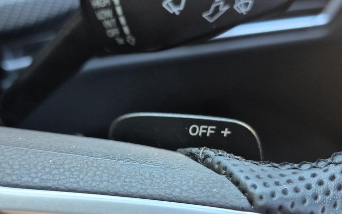 2023 Volkswagen Golf 110TSI R-Line 8 MY24 Pure White