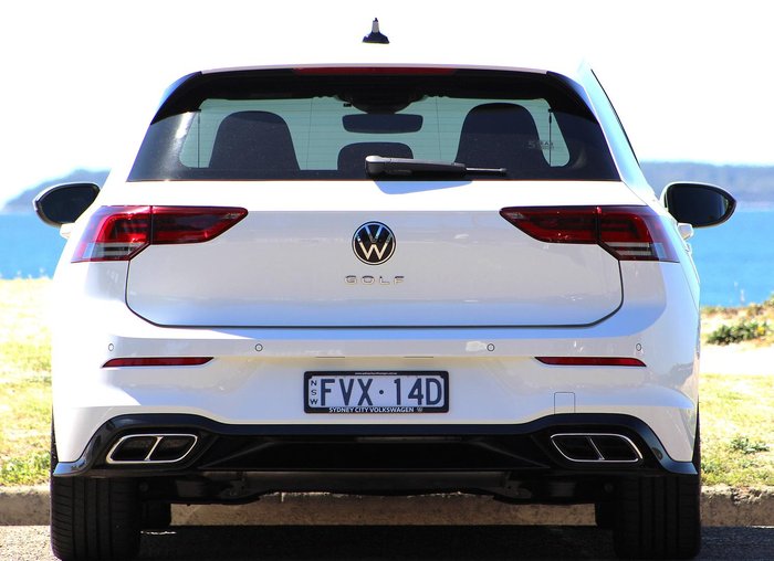 2023 Volkswagen Golf 110TSI R-Line 8 MY24 Pure White