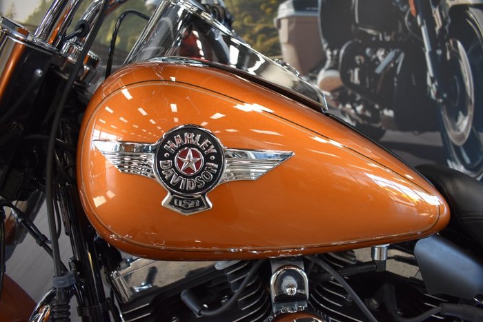 2014 Harley-davidson FLSTF FAT BOY GOLD