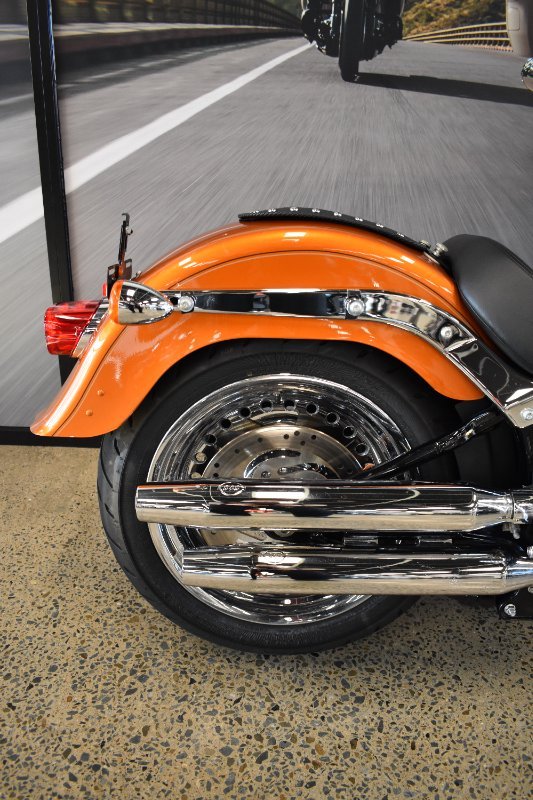 2014 Harley-davidson FLSTF FAT BOY GOLD