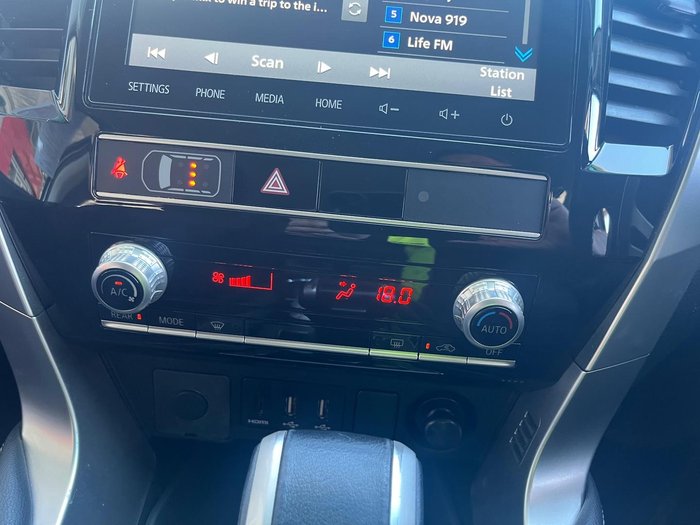 2020 Mitsubishi Pajero Sport GLX