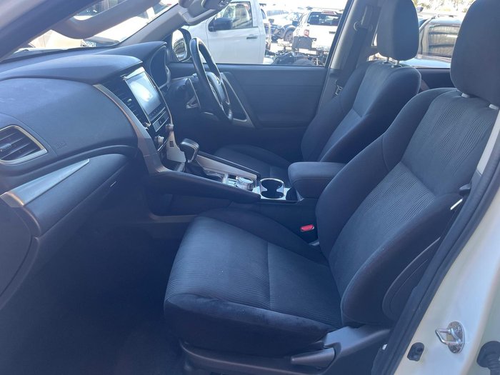 2020 Mitsubishi Pajero Sport GLX