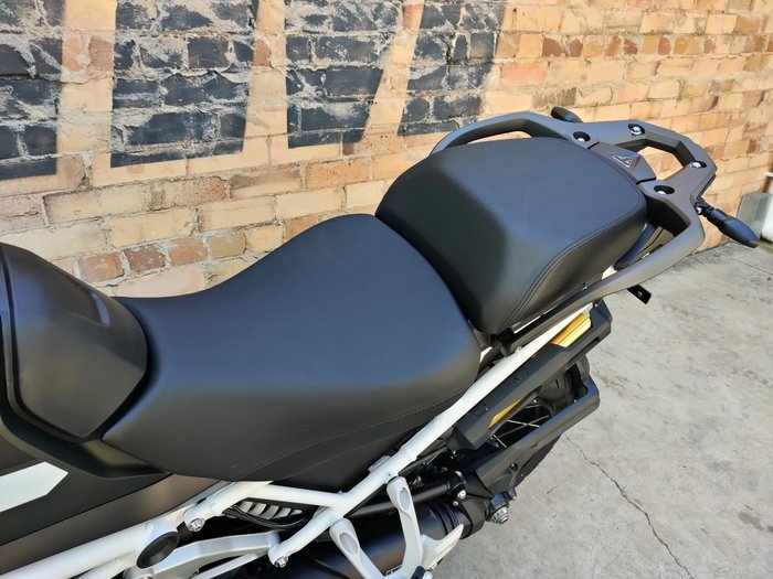 2026 TRIUMPH TIGER 1200 RALLY PRO ROAD MATT KHAKI