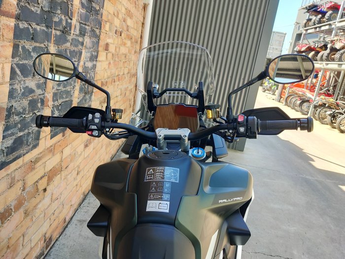 2026 TRIUMPH TIGER 1200 RALLY PRO ROAD MATT KHAKI