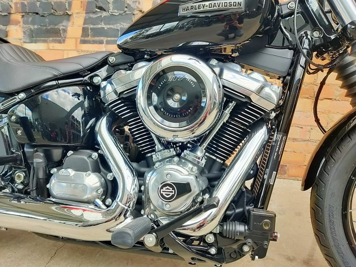 2025 HARLEY-DAVIDSON STREET BOB 117 (FXBB) ROAD BLACK