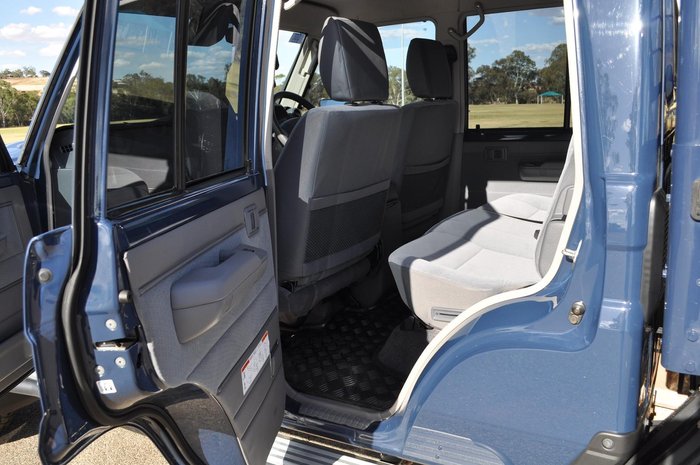 2023 Toyota Landcruiser GXL