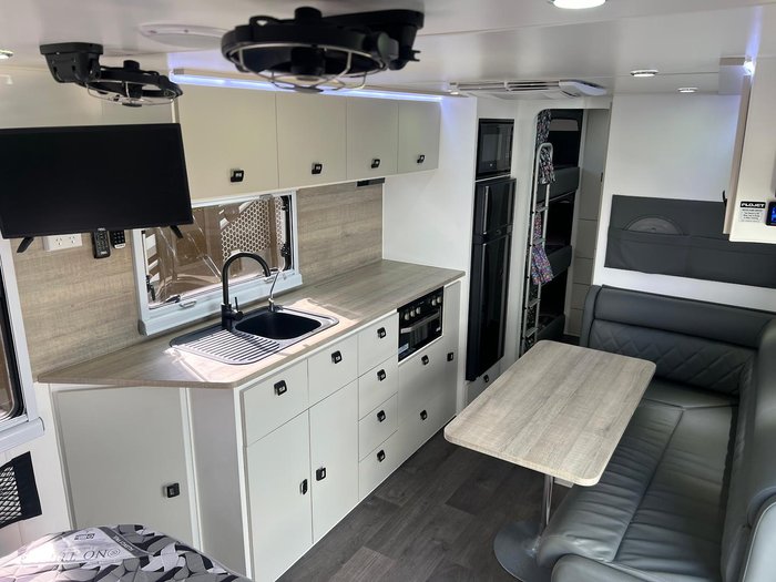 2024 Design RV Crx Semi Off Road F2-6, 21'10''