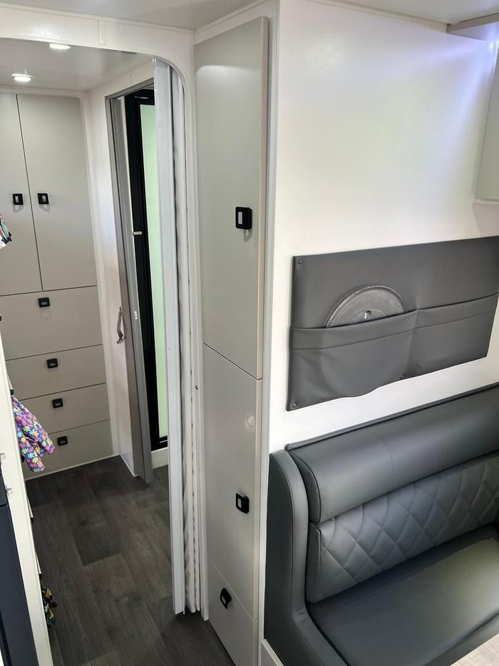 2024 Design RV Crx Semi Off Road F2-6, 21'10''