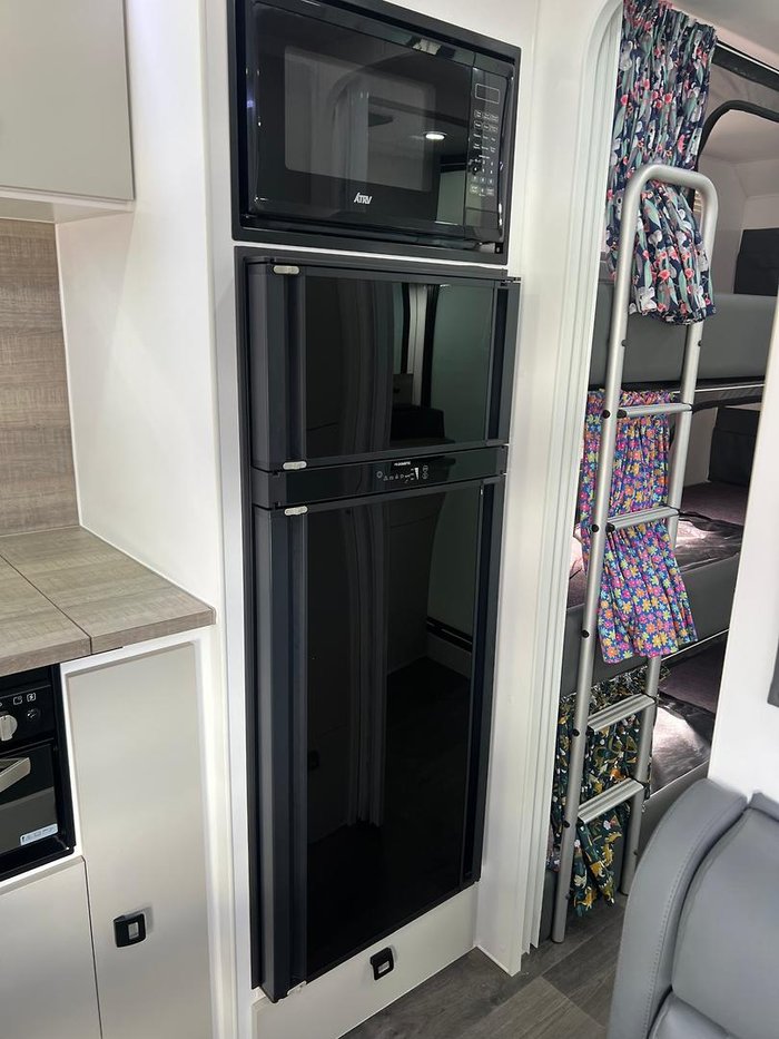 2024 Design RV Crx Semi Off Road F2-6, 21'10''