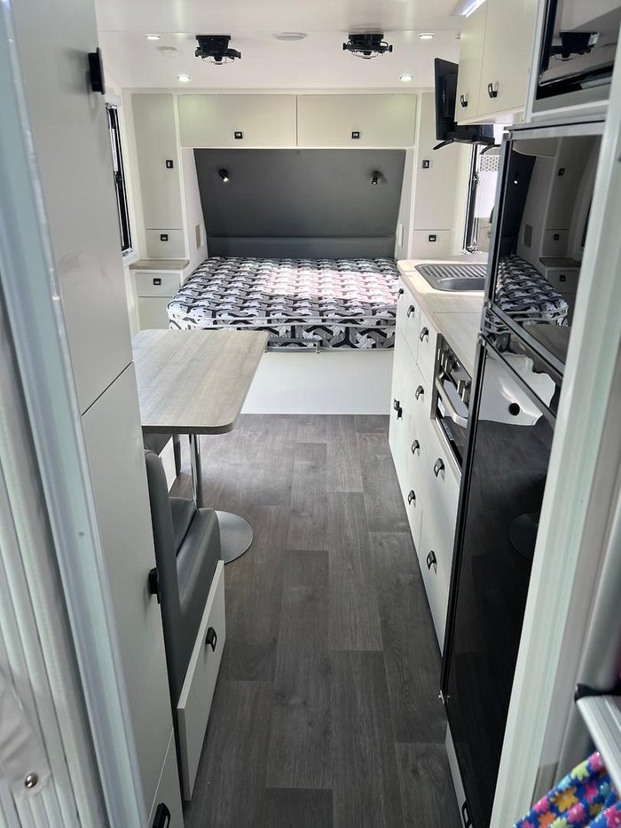 2024 Design RV Crx Semi Off Road F2-6, 21'10''