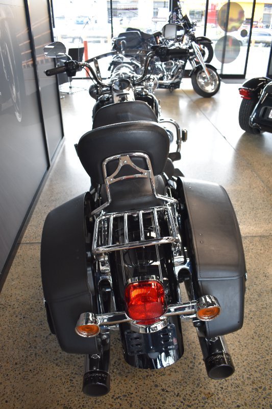 2014 Harley-davidson FLHR ROAD KING BLACK