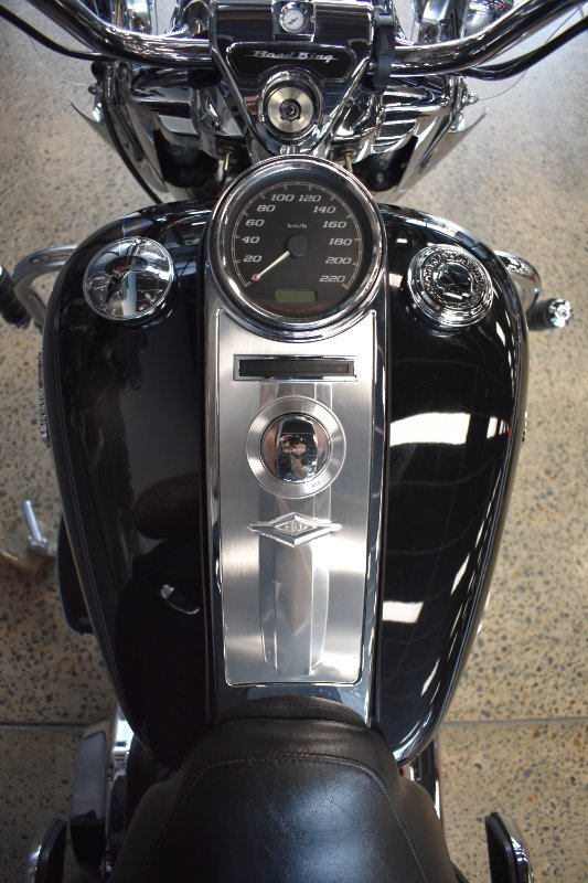 2014 Harley-davidson FLHR ROAD KING BLACK