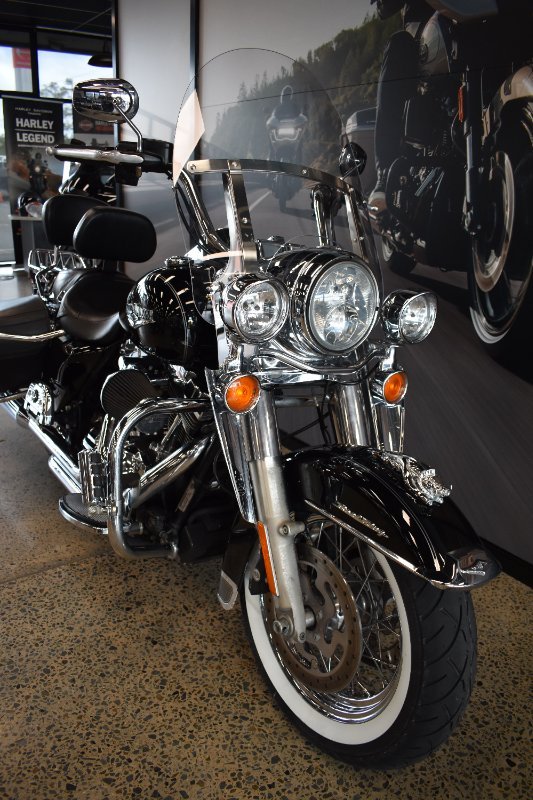 2014 Harley-davidson FLHR ROAD KING BLACK