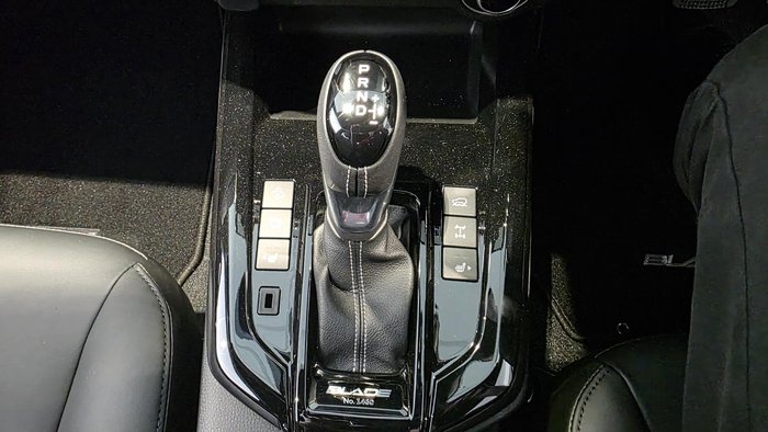 2025 Isuzu D-MAX BLADE