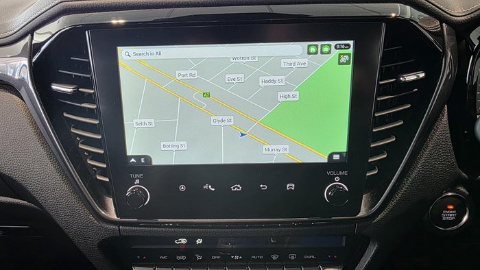 2025 Isuzu D-MAX BLADE