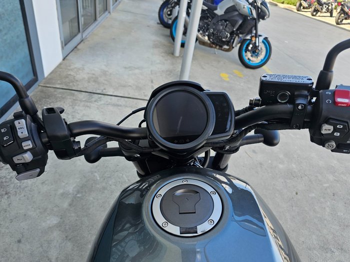 2023 Honda 2023 Honda CRUISER DCT ABS GREY