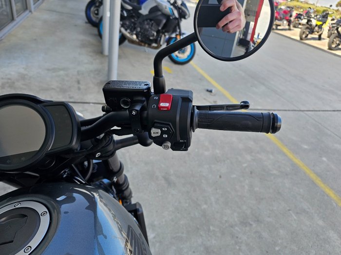 2023 Honda 2023 Honda CRUISER DCT ABS GREY