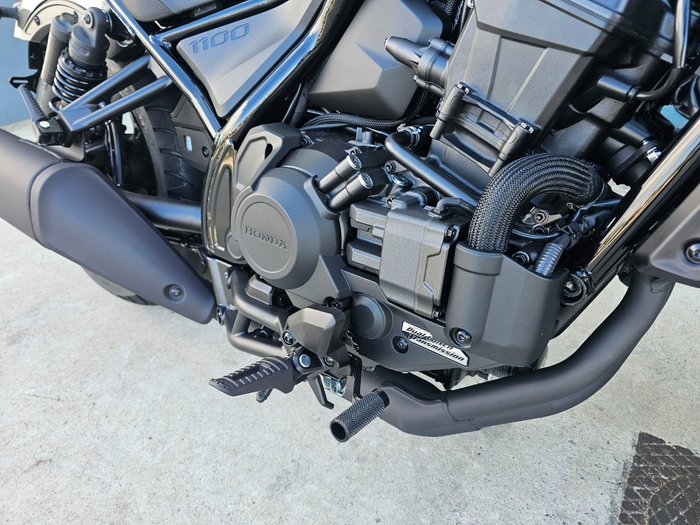 2023 Honda 2023 Honda CRUISER DCT ABS GREY