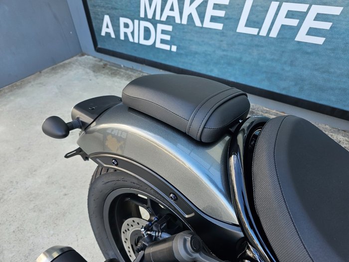 2023 Honda 2023 Honda CRUISER DCT ABS GREY