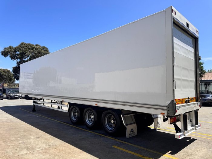 2014 FTE St3 24 Pallet -28 Freezer, Rear Evap Roller Door, 4.2M