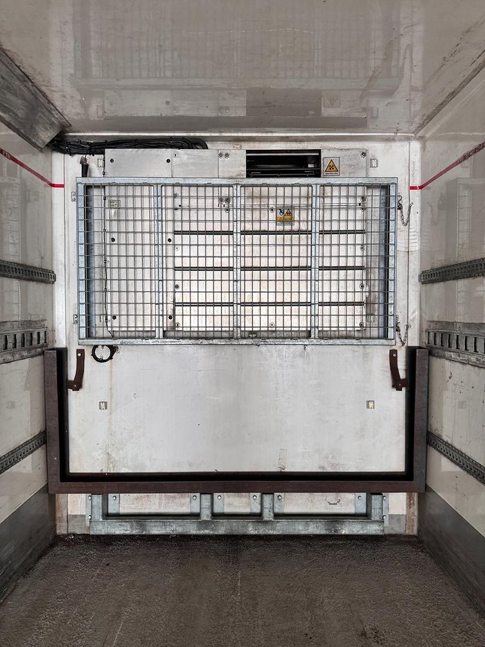 2014 FTE St3 24 Pallet -28 Freezer, Rear Evap Roller Door, 4.2M