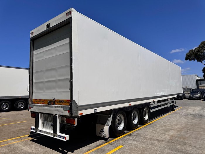 2014 FTE St3 24 Pallet -28 Freezer, Rear Evap Roller Door, 4.2M